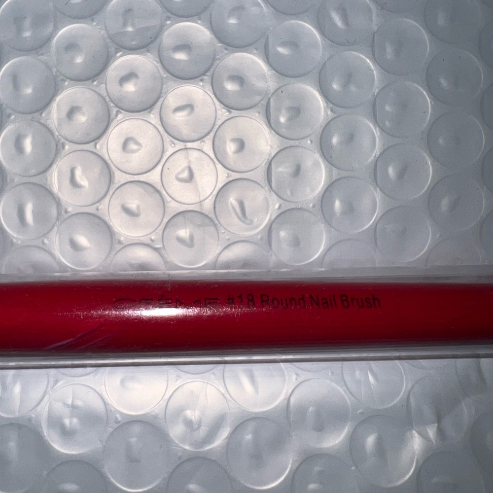 CRÈME # 18 Round Nail Brush. RED **NEW*** - Picture 4 of 5